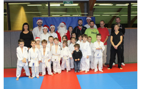 Kim' Familly : Le père Noël au Judo