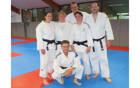 Remise de ceinture noire d'Angèle Gantier